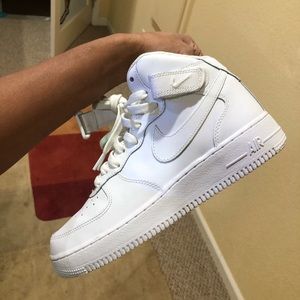 Air Force high tops 7.5 big Kids fits 8/8.5 W